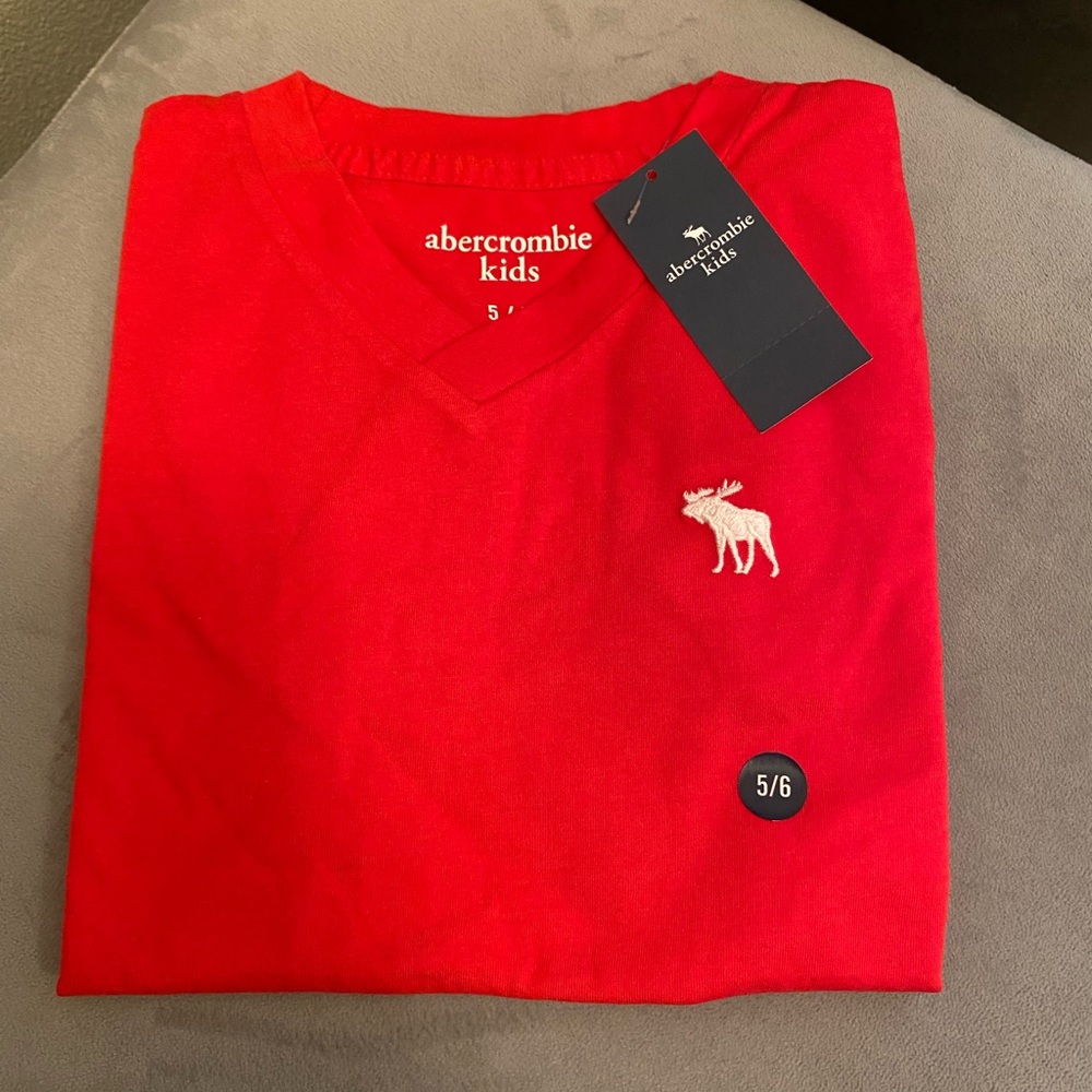 New kids Abercrombie shirt